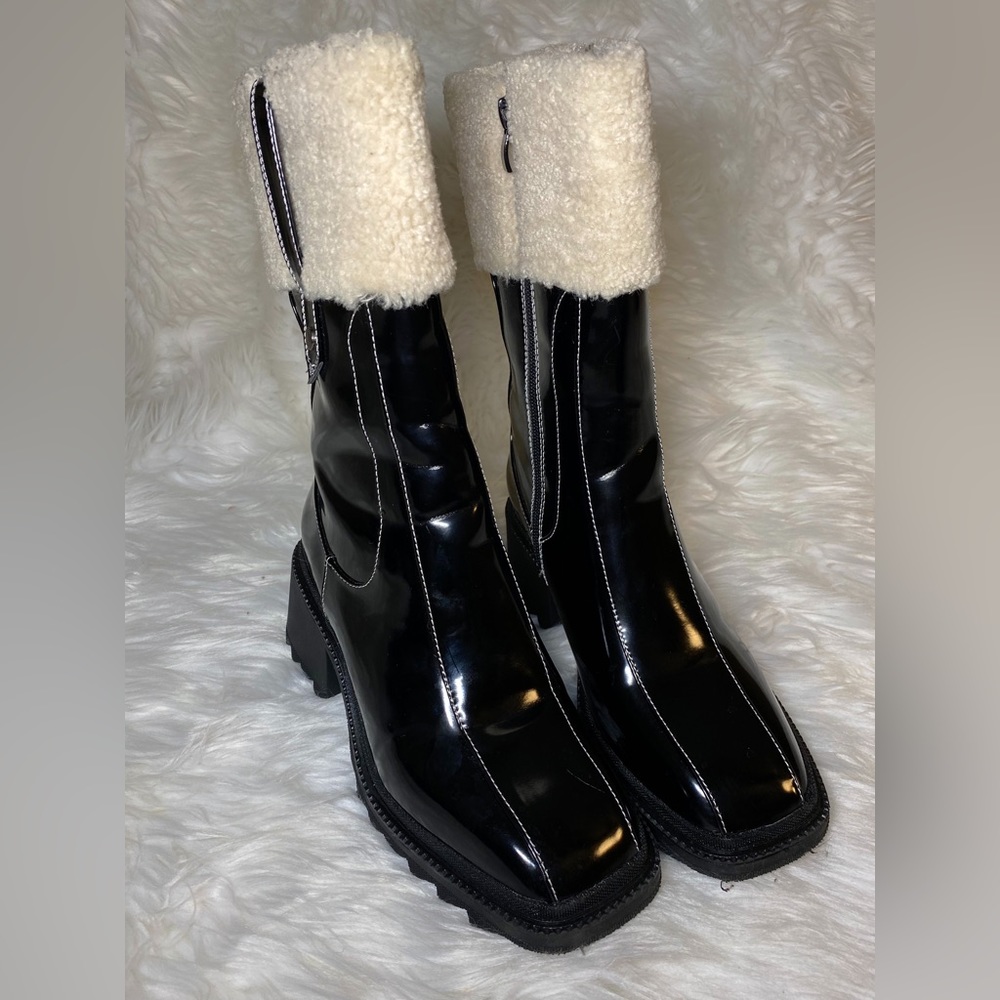 BLACK&WHITE LOLITA FUR BOOTS